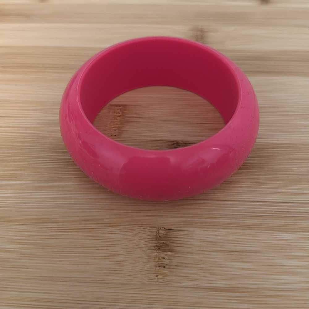 Jellystone Designs PINK BPA-free Fiesta Bangle Jelly Bracelet NEW in package